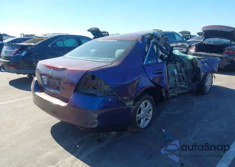 2006 Honda Accord 2.4 Ex z USA, uszkodzony, nr VIN 1HGCM56896A129502